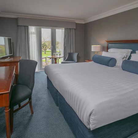 Windmill Village Hotel, Golf Club & Spa, BW Signature Collection Coventry Extérieur photo