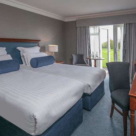 Windmill Village Hotel, Golf Club & Spa, BW Signature Collection Coventry Extérieur photo