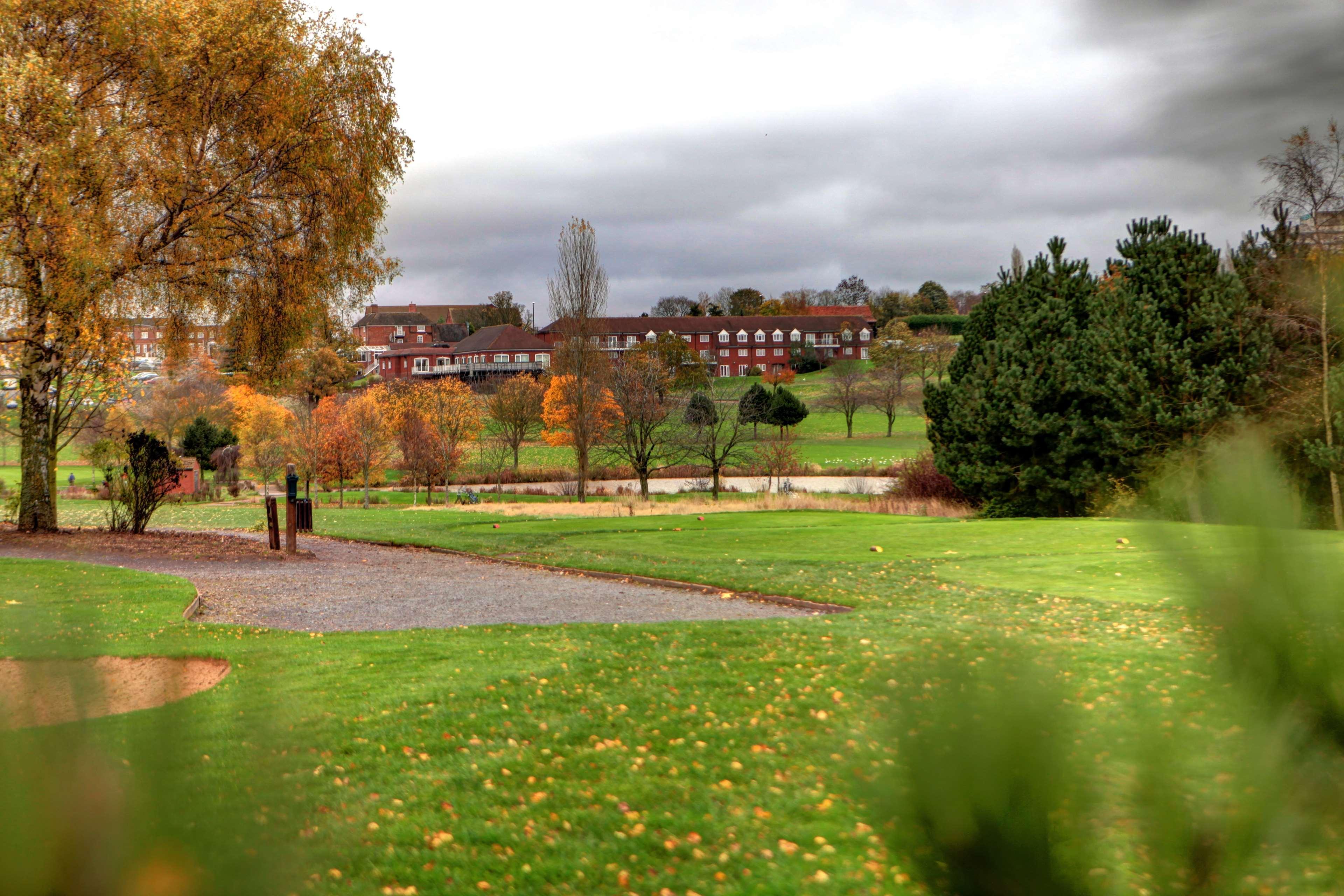 Windmill Village Hotel, Golf Club & Spa, BW Signature Collection Coventry Extérieur photo