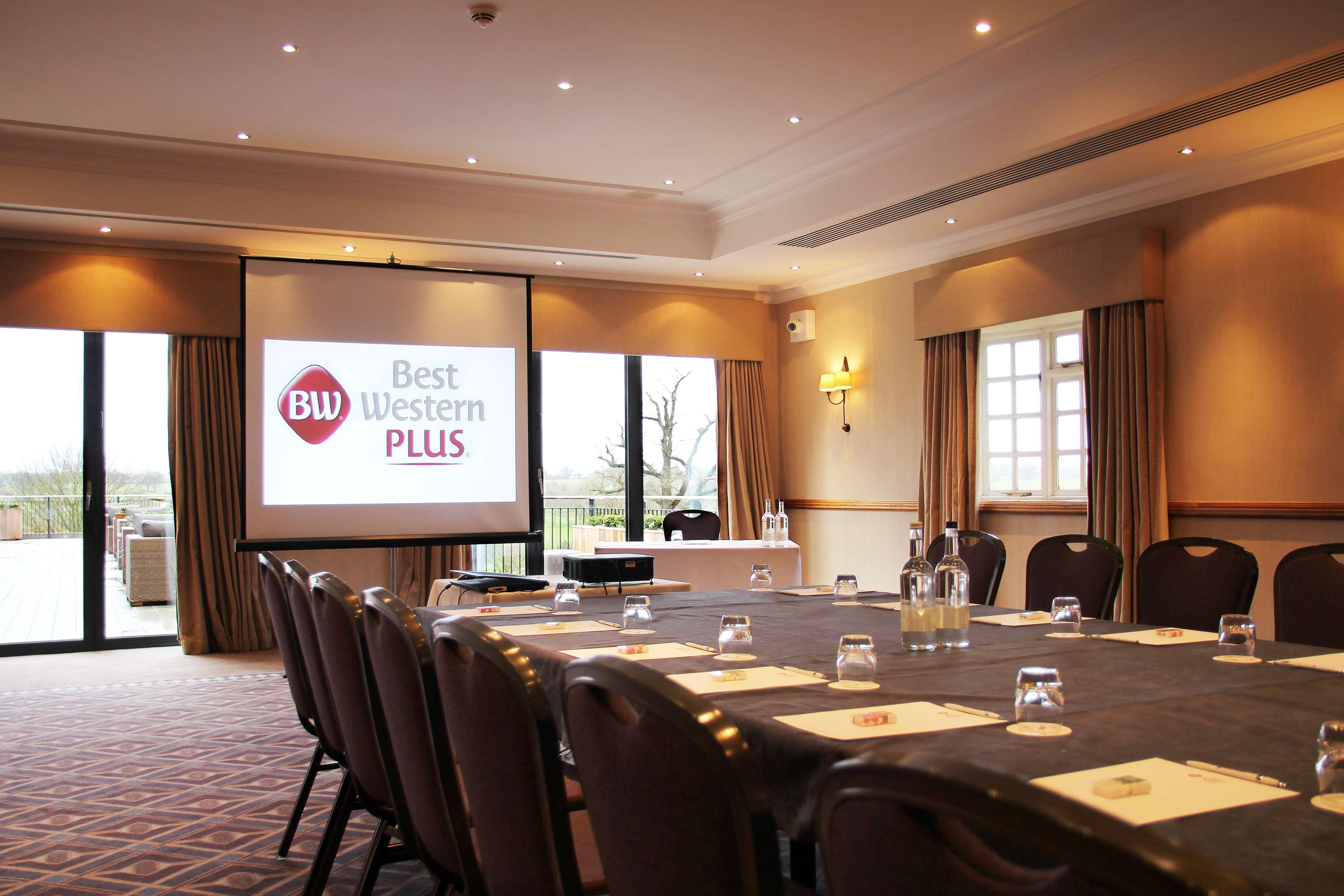 Windmill Village Hotel, Golf Club & Spa, BW Signature Collection Coventry Extérieur photo