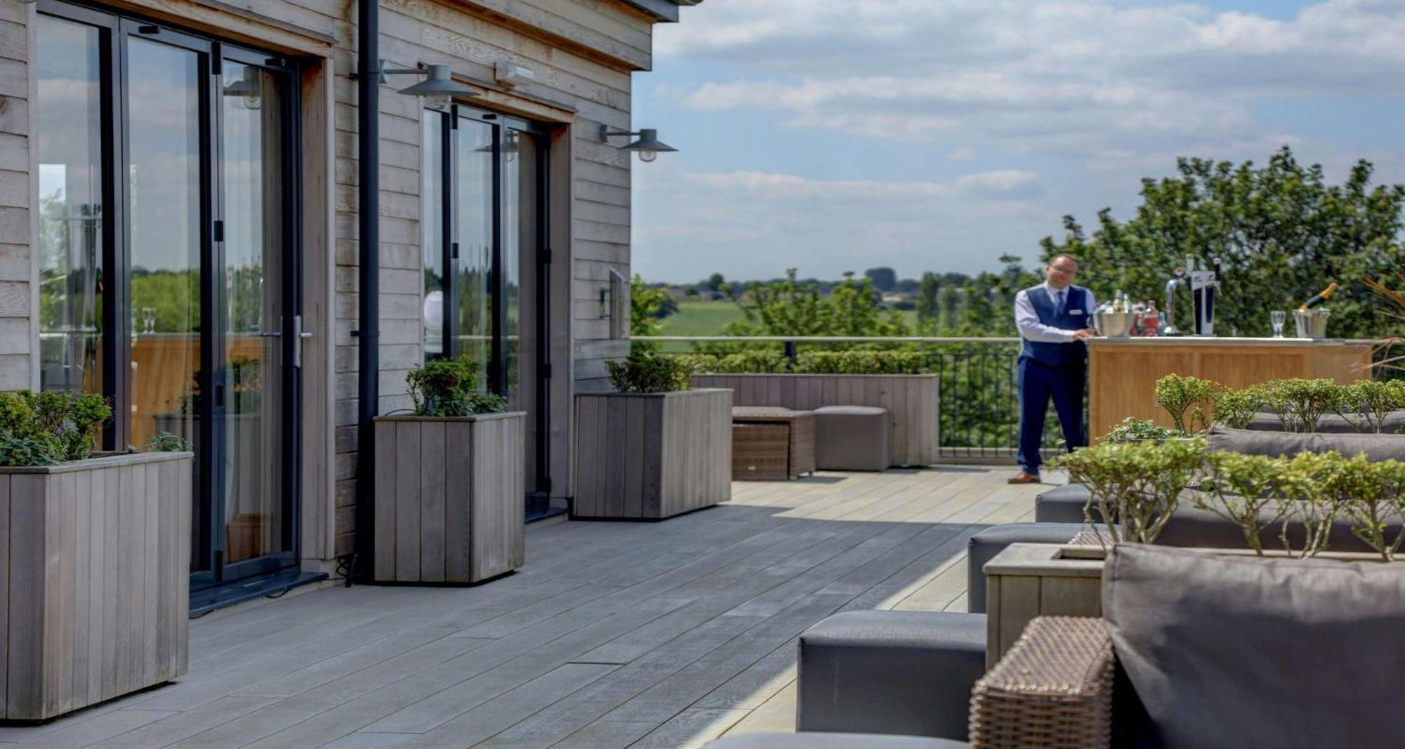 Windmill Village Hotel, Golf Club & Spa, BW Signature Collection Coventry Extérieur photo