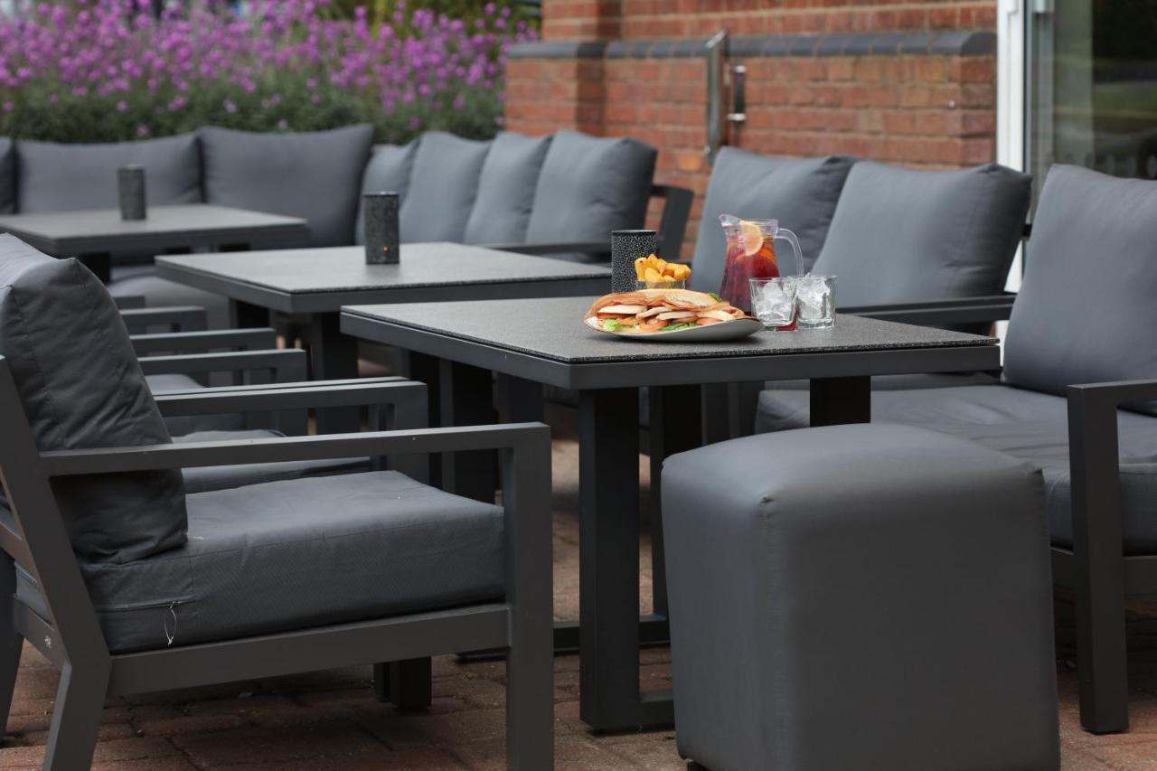 Windmill Village Hotel, Golf Club & Spa, BW Signature Collection Coventry Extérieur photo